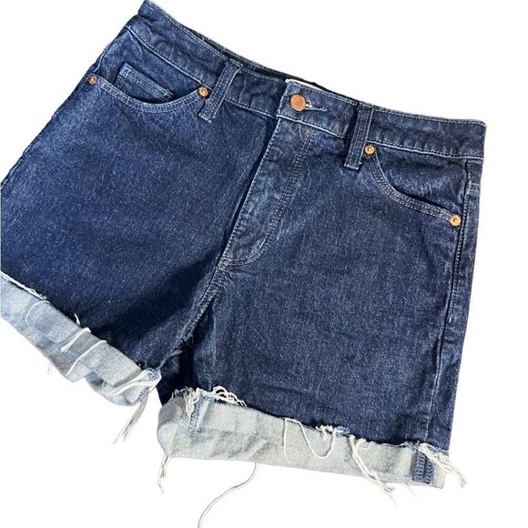 Universal thread vintage midi dark denim jean shorts size 4/27 - Picture 5 of 12